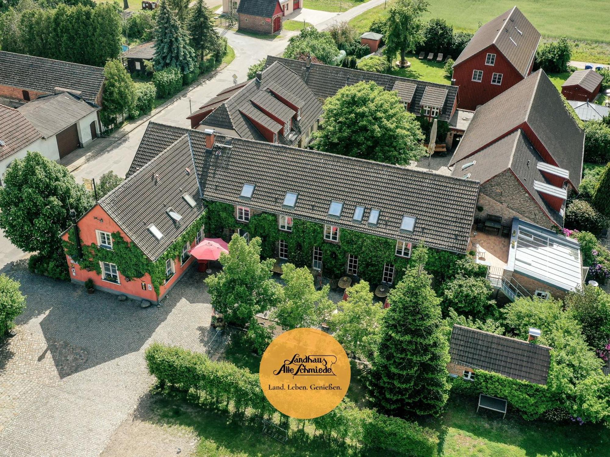 Landhaus Alte Schmiede 니에메크 외부 사진